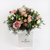 Le Rose Bouquet - Pink Roses With White Phlox